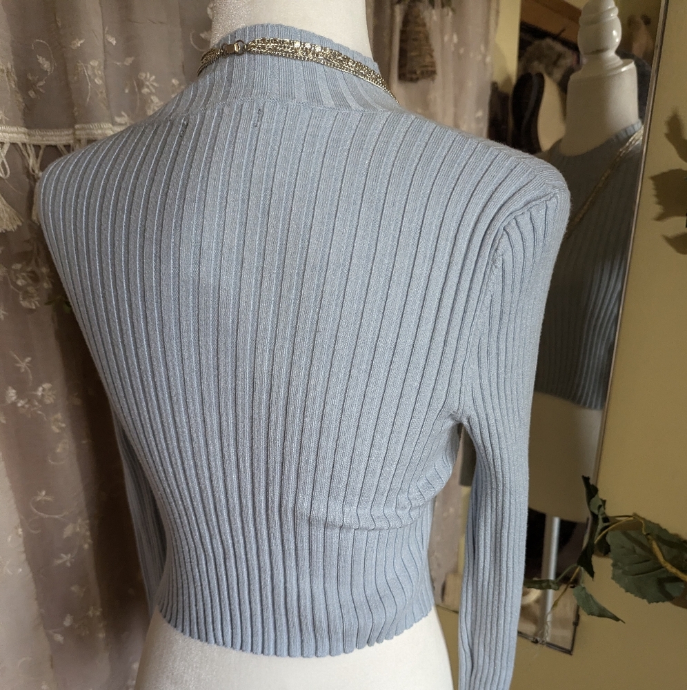 Unbranded | Tight Ribbed Crop - Picture 3 of 8